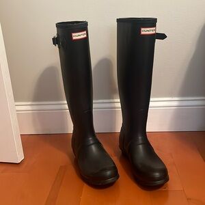 Size 8 hunter boots used once!